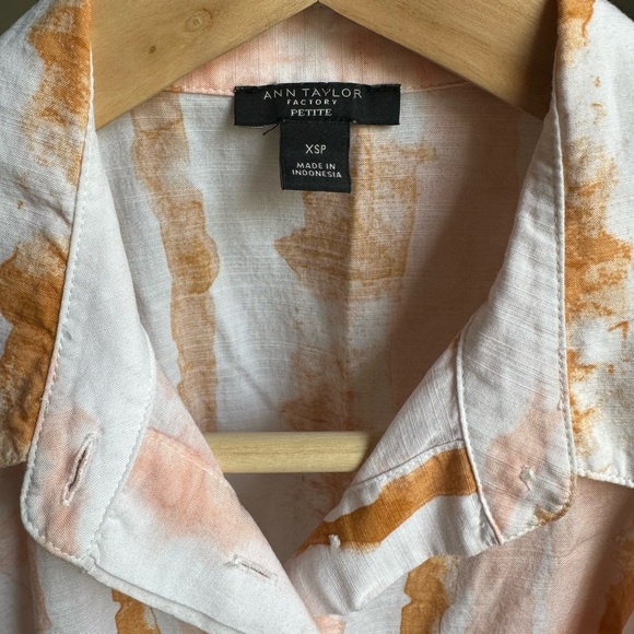 Ann Taylor Sleeveless Multicolor Top - Picture 3 of 6